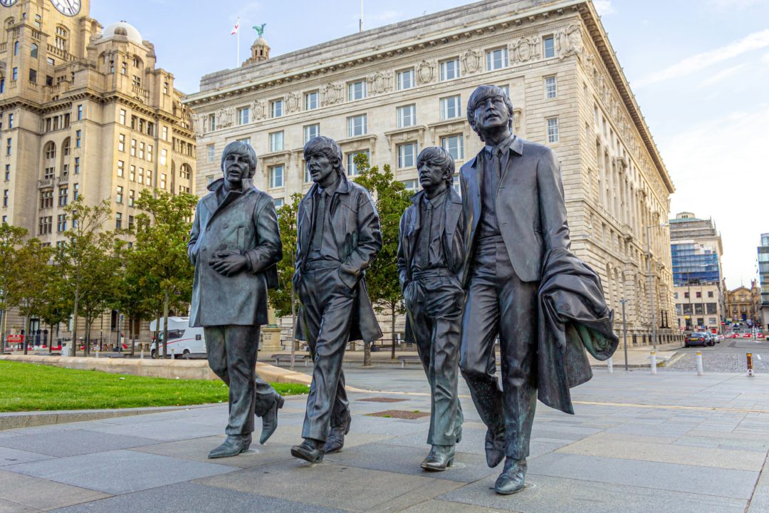 Liverpool proximity to Knowsley Village